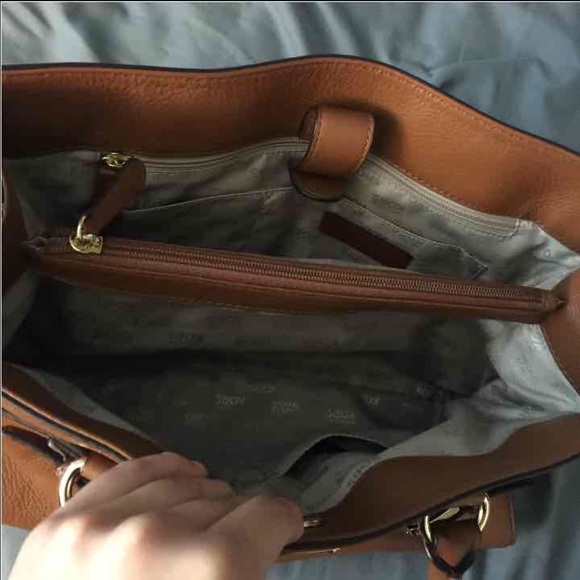 22162530_52031168_600.jpg Michael Kors