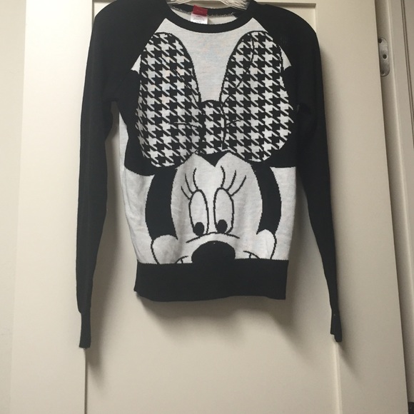 A Minnie Mouse sweater, in good condition.