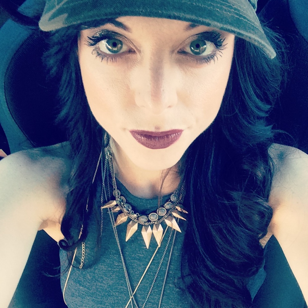 Meet your Posher, Kim