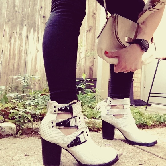 Meet your Posher, Kim - Picture 3 of 6