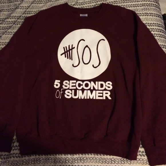 5 Seconds of Summer size medium sweatshirt