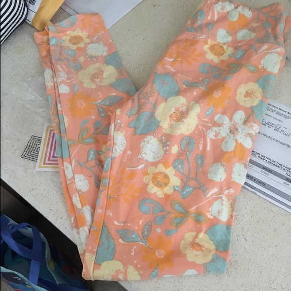 Lularoe BNWT OS Legging