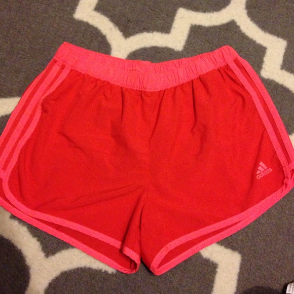 ✳️sold ✳️💕 Adidas climalite shorts
