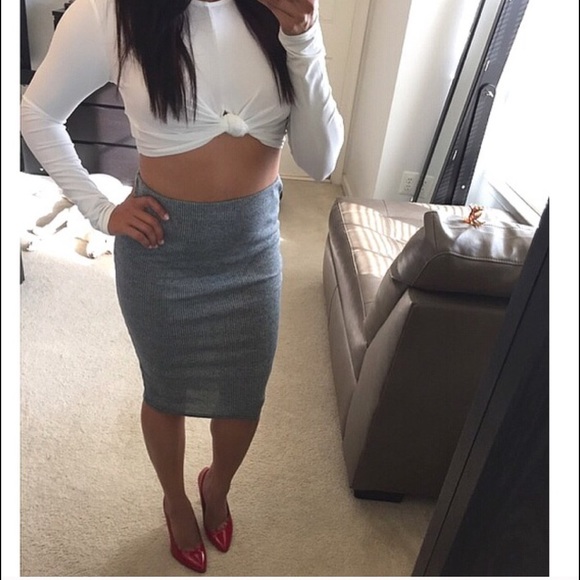 NWT Gray ribbed midi pencil skirt