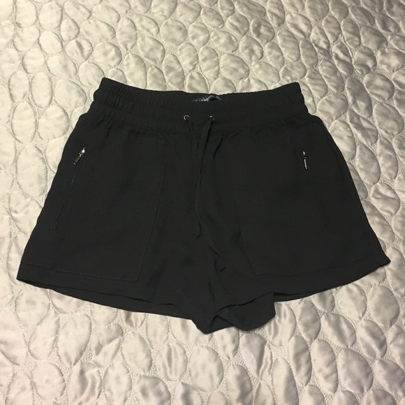 Black Loose Fit Shorts - Picture 1 of 4