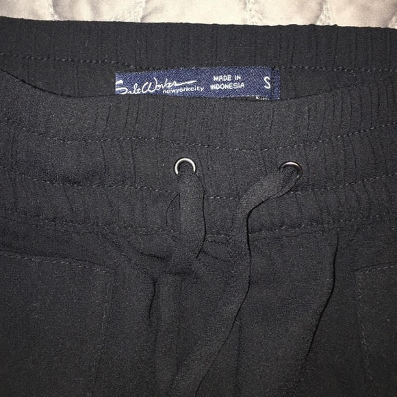 Black Loose Fit Shorts - Picture 3 of 4