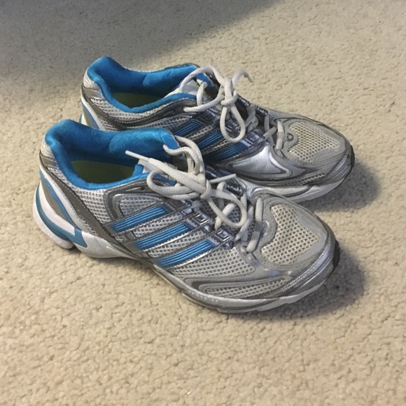 Adidas supernova sequence running shoes