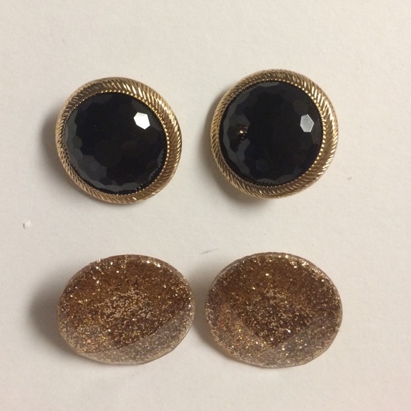 2 pairs of cute earrings