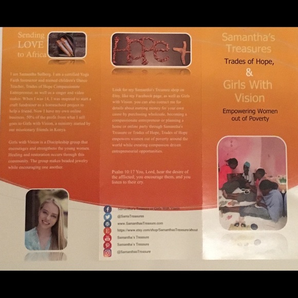 Samantha, Top 10% Seller, Top Rated & Posh Mentor - Picture 2 of 7