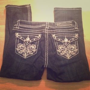 L.A. Idol size 3 bling pocket dark wash capris!
