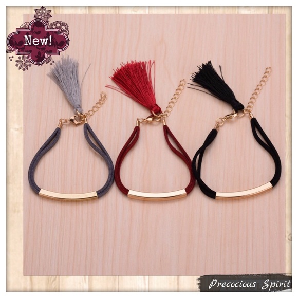 Adorable tassel fringe thin leather bracelet