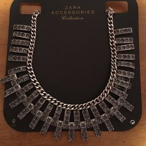 Zara Chain Necklace with Sparkles Appliqué