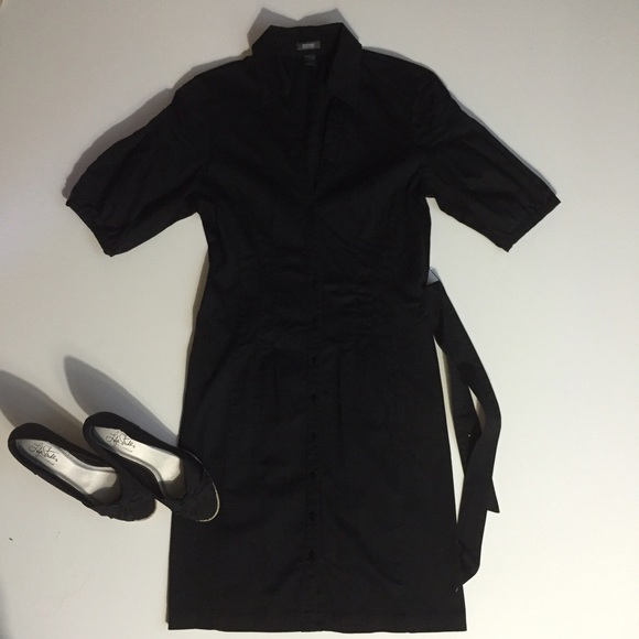 Kenneth Cole Button down Dress - Great Condition -