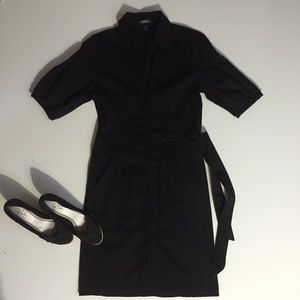 Kenneth Cole Button down Dress - Great Condition -