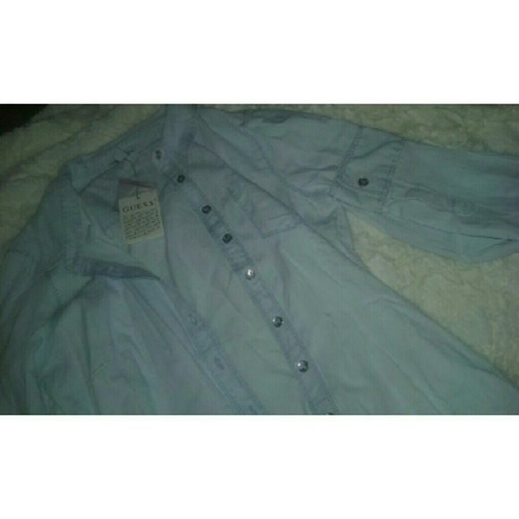 NWT! GUESS button down - Picture 2 of 3