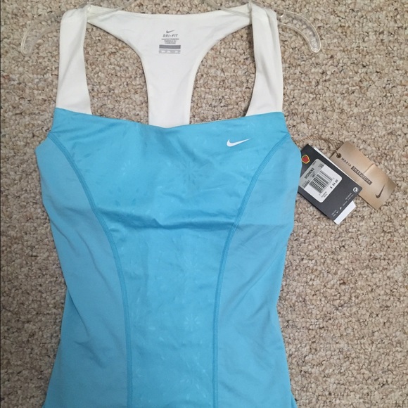 Nike dri fit Tennis top NEW WITH TAGS