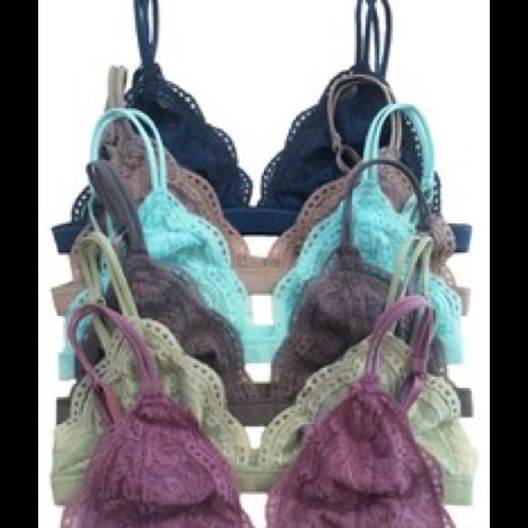 Black lace bralette - Picture 2 of 4