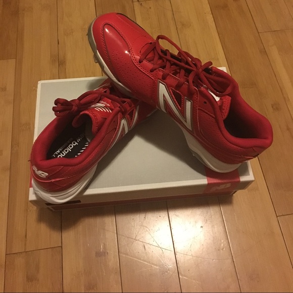 New Balance. Baseball Metal Spike Cleat. Size 9