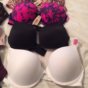 Victoria secret bras! 32B
