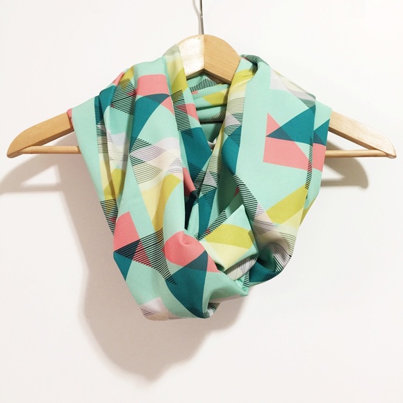 Infinity Scarf ::: Created with exclusive fabric - Picture 2 of 4