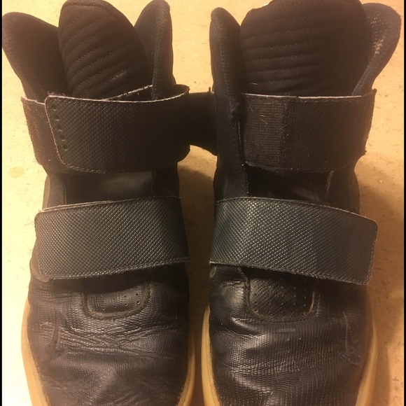 Nike flystepper size 11 men's black