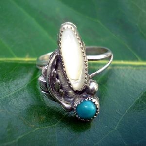 Vintage Turquoise and mother of pearl ring.