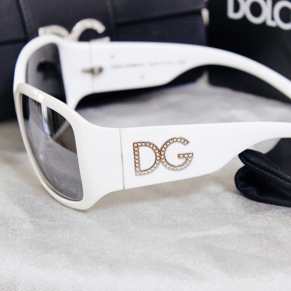 Dolce and Gabbana sunglasses main image 3