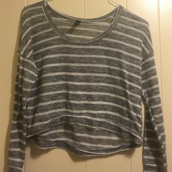 long sleeve crop top
