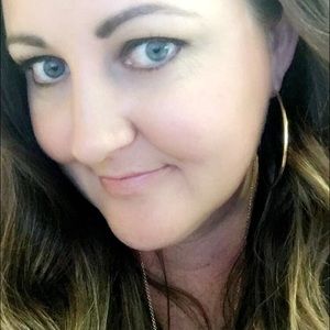 Meet your Posher, Alison