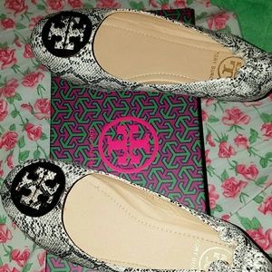 NOT AUTHENTIC TORY BURCH