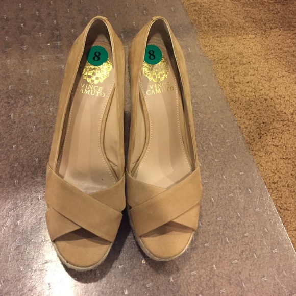Brand new Vince Camuto espadrille wedges