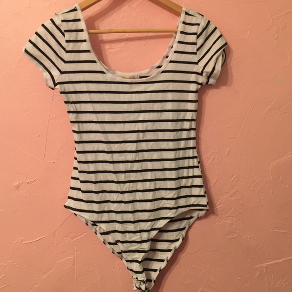 bundle 2 large body suits