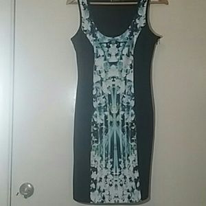 NEVER WORN! GUESS Bodycon Scoop Neck Dress SIZE 4