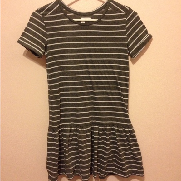 Gray & white Abound striped tunic tee