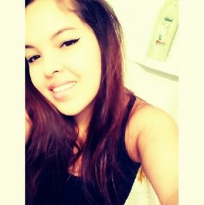 Meet your Posher, Adriana