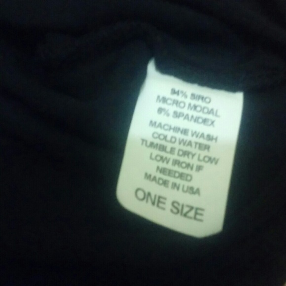 Nwt Brandy Melville crop black tank - Picture 3 of 4