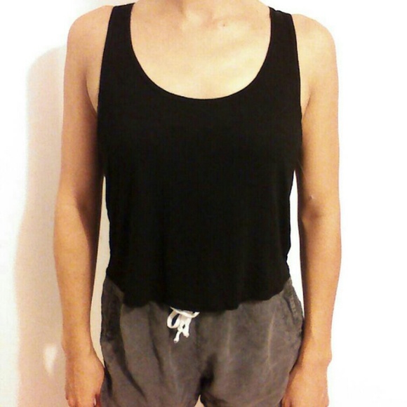 Nwt Brandy Melville crop black tank - Picture 4 of 4