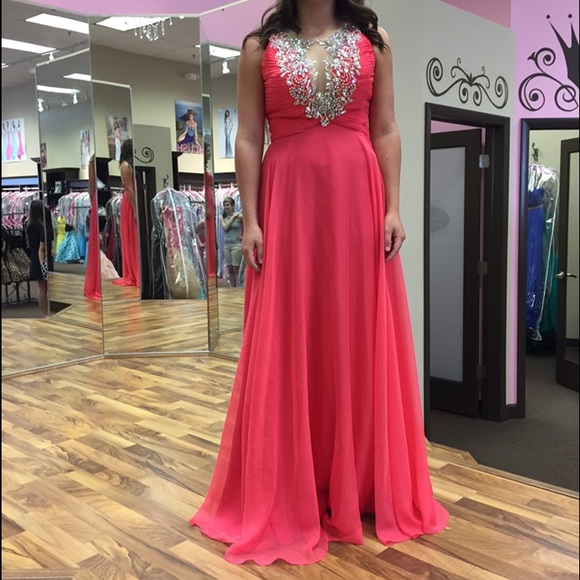 Prom Dress - Picture 1 of 4