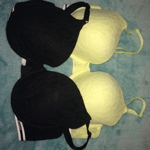 38DD Victoria Secret Bra Bundle
