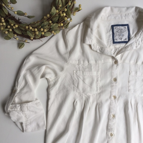 White/Chalk Lightweight Button Down - Worn Once!