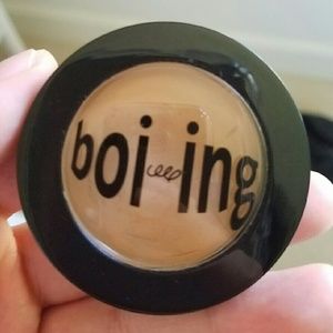 Boi-ing concealer