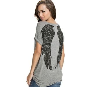 🍒JUST IN🍒 Black Angel Wing Basic Grey Shirt!