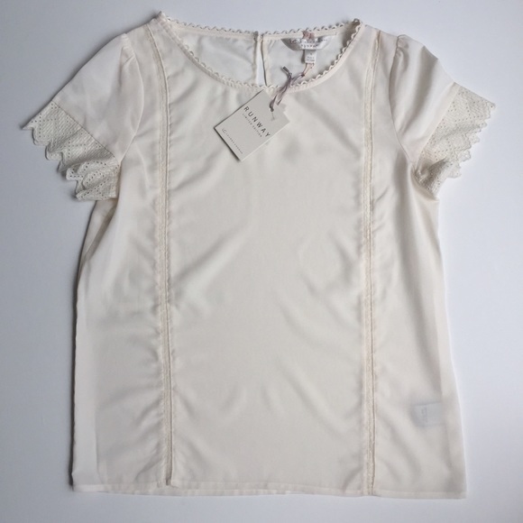 Lauren Conrad 'Runway' Beautifully Detailed Lace S