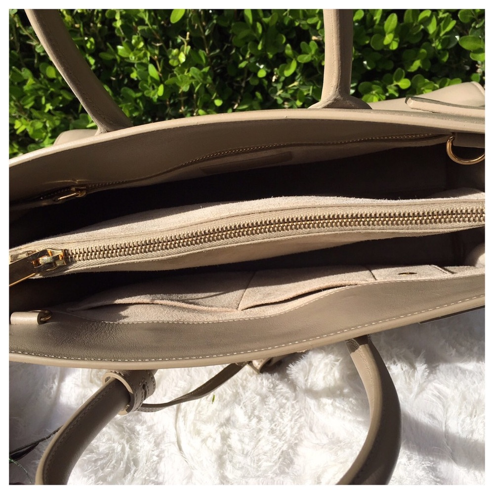 🎉 SAINT LAURENT TAUPE TAN SAC DE JOUR TOTE BAG - Picture 5 of 6