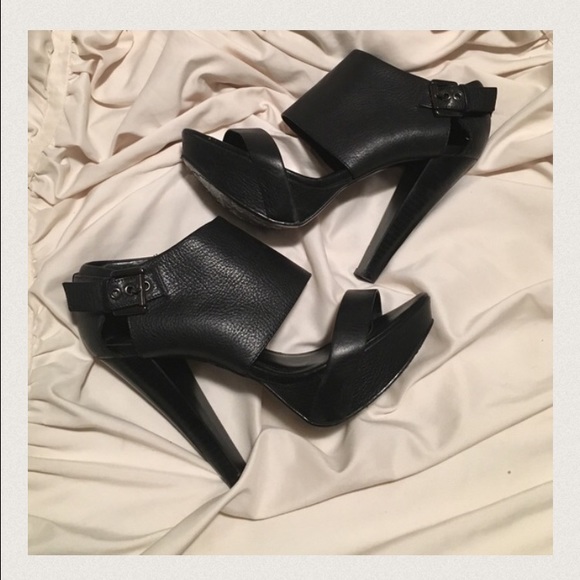 ALDO size 38 (US 8) open toe heel booties