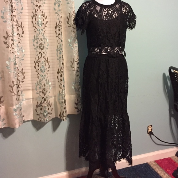 NWOT- 2 piece crop top with skirt