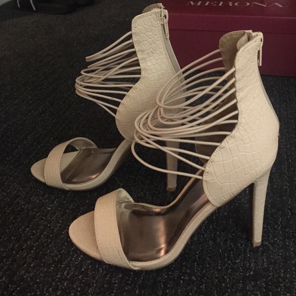 Nude/pink heels 7.5 - Picture 2 of 4