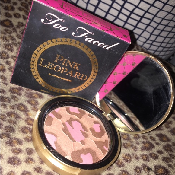 Too Faced "PINK LEOPARD" blush/bronzer