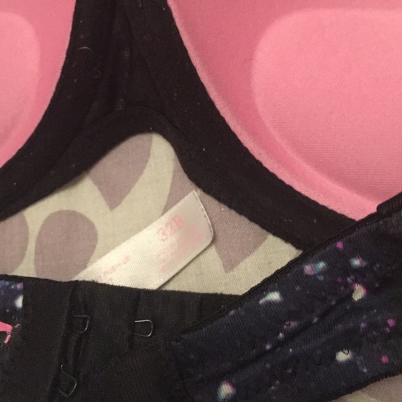 Galaxy VS strapless bra in 32-34b - Picture 3 of 3