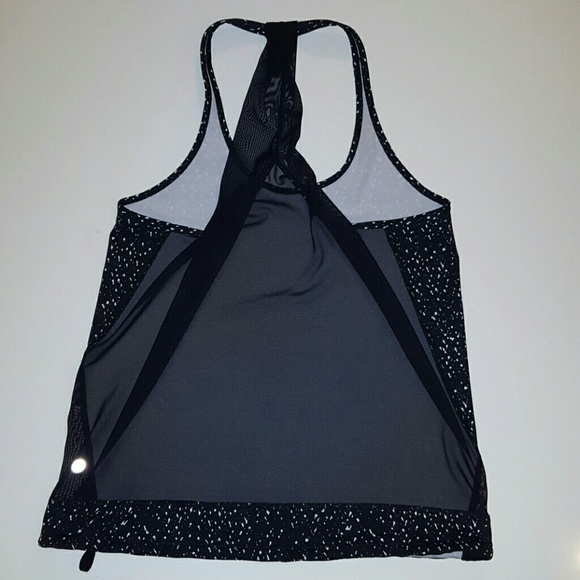 SOLD Lululemon Drop it Like It's Hot Mesh Tank - Picture 2 of 4